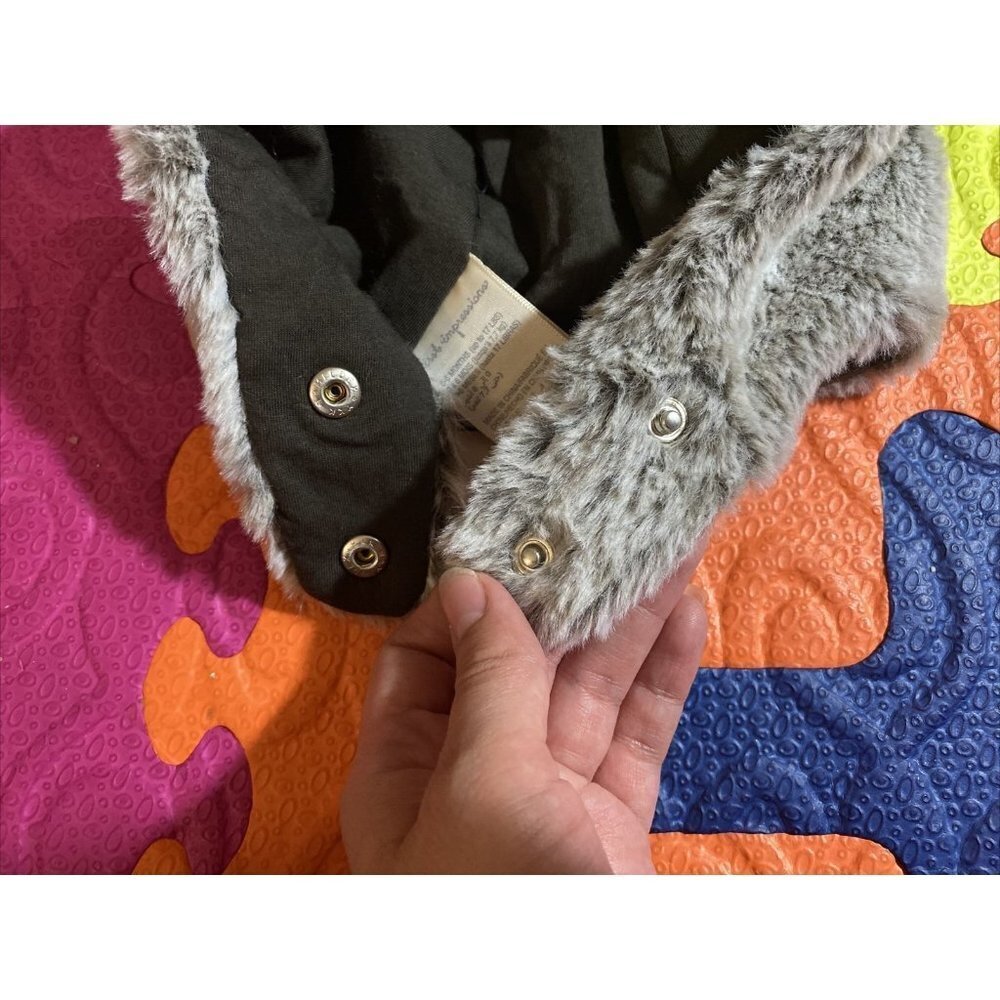 3/$15 SALE - First Impressions Unisex Baby Faux Fur Pom Winter Hat (0-6 Months) - Picture 3 of 5